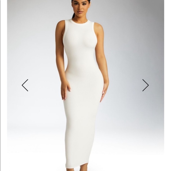 Naked Wardrobe the snatched essential dress. - Picture 1 of 3